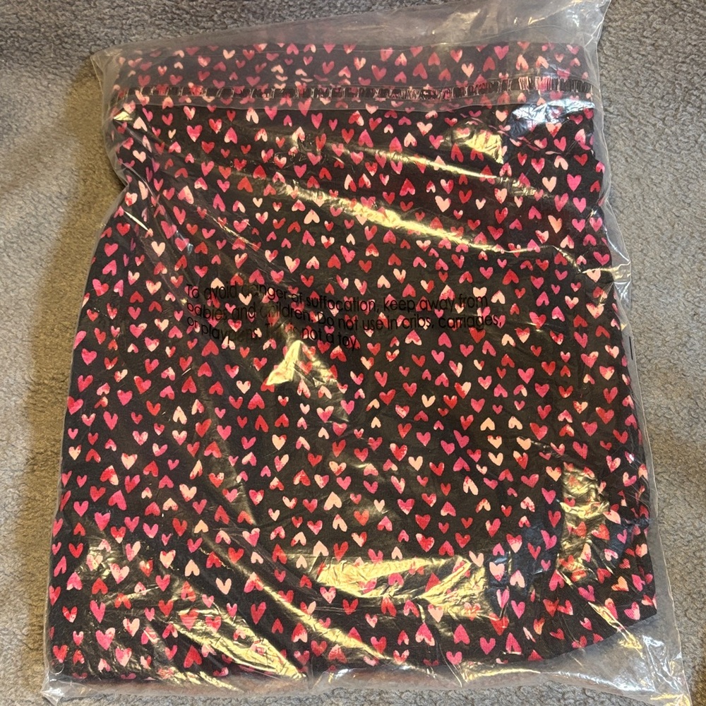 Catherines Black Knit Top with Pink & White Heart Print - Picture 2 of 2